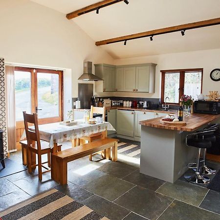 The Old Dairy - Boutique Countryside Cottage At Harrys Cottages Pen-y-Clawdd Экстерьер фото