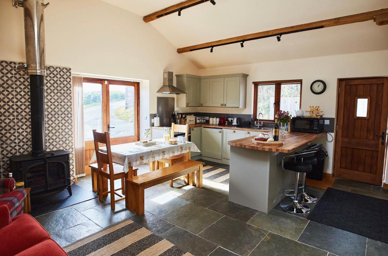 The Old Dairy - Boutique Countryside Cottage At Harrys Cottages Pen-y-Clawdd Экстерьер фото